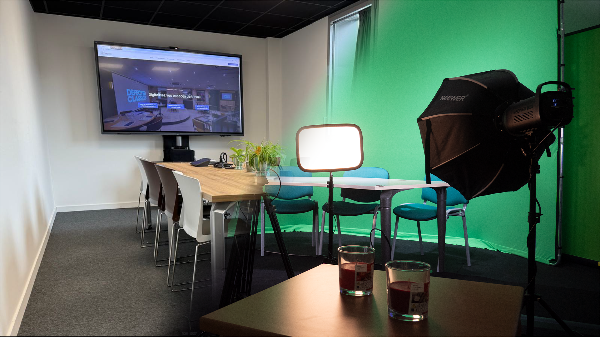 Photographie du studio by TV Wonder avec décor naturel